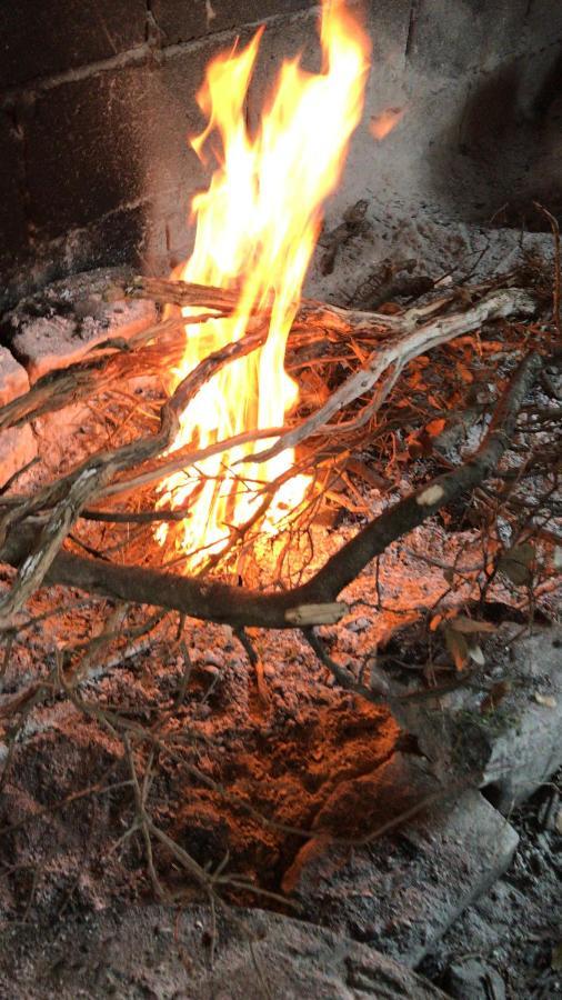 Bujtina Hader Xhebro Hostel Tepelene Bagian luar foto